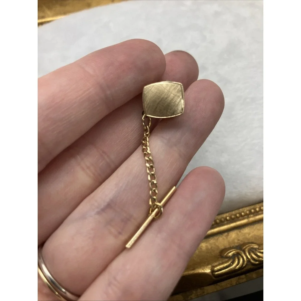 Vtg Gold Tone Tie Tack Chain Bar Square Brushed Classic Old Money‎ Estate Luxury